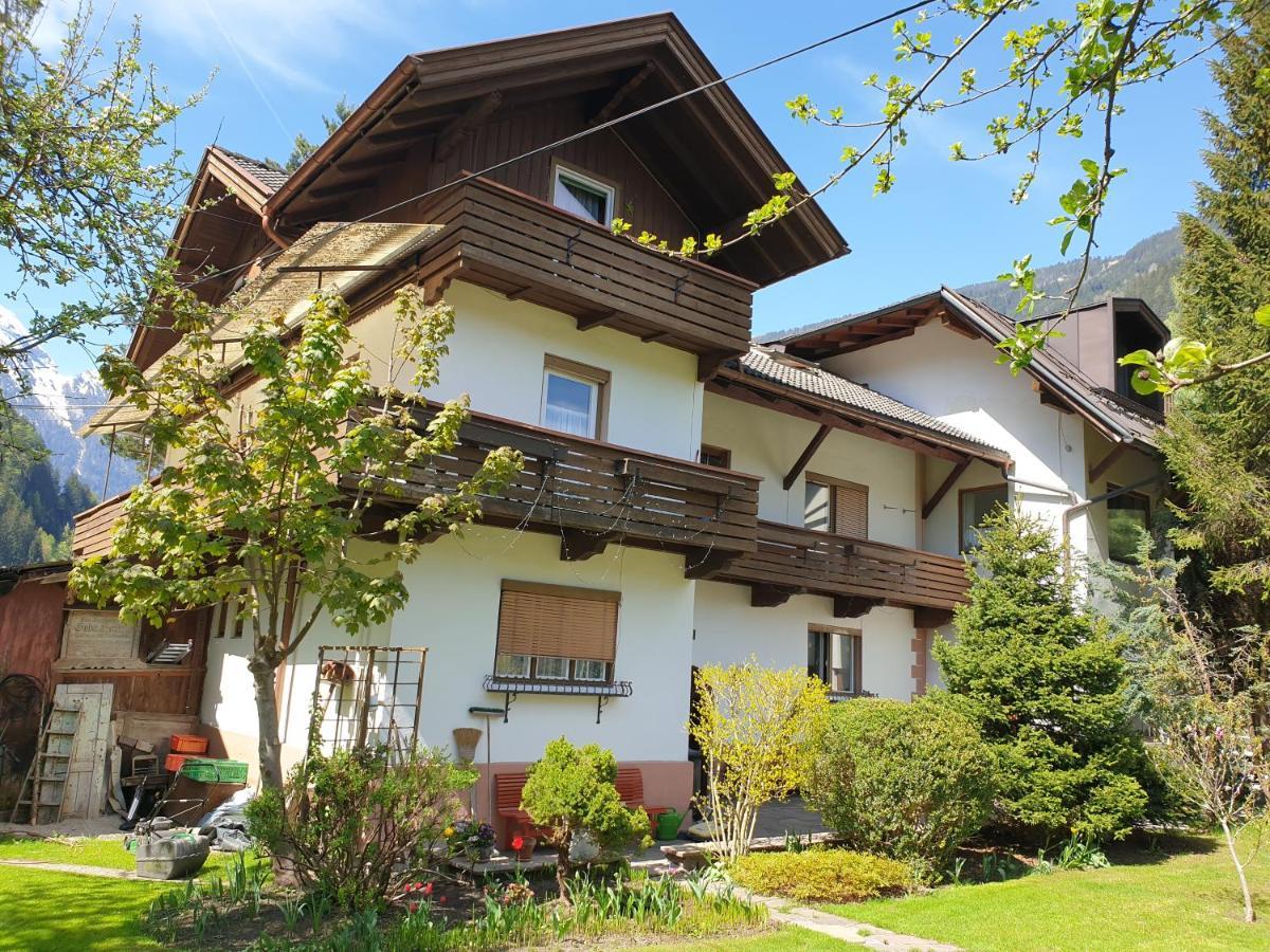 Gaestehaus Zum Gachtna Mayrhofen Exterior photo